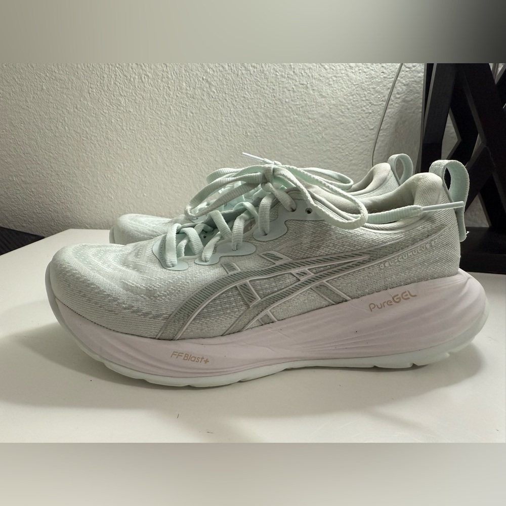 Asics Women's Light Green Athletic Shoes - Picture 2 of 6